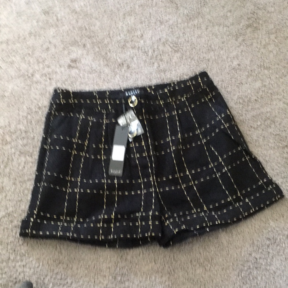 Beulah style size M women’s dress shorts
